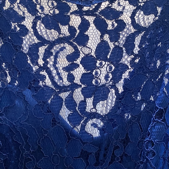 Royal Blue David’s Bridal Bridesmaid Dress - Picture 4 of 9